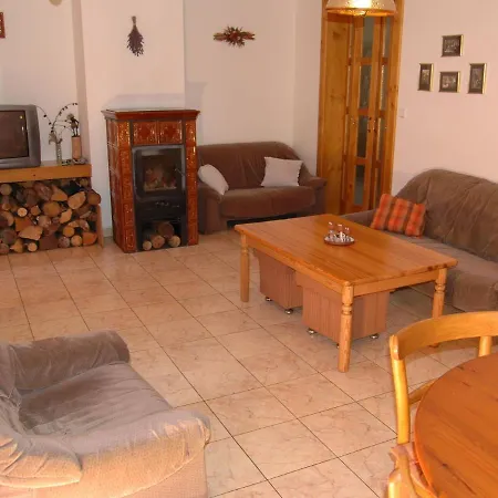 Spacious Holiday Near Bozkov With Terrace Bozkovska